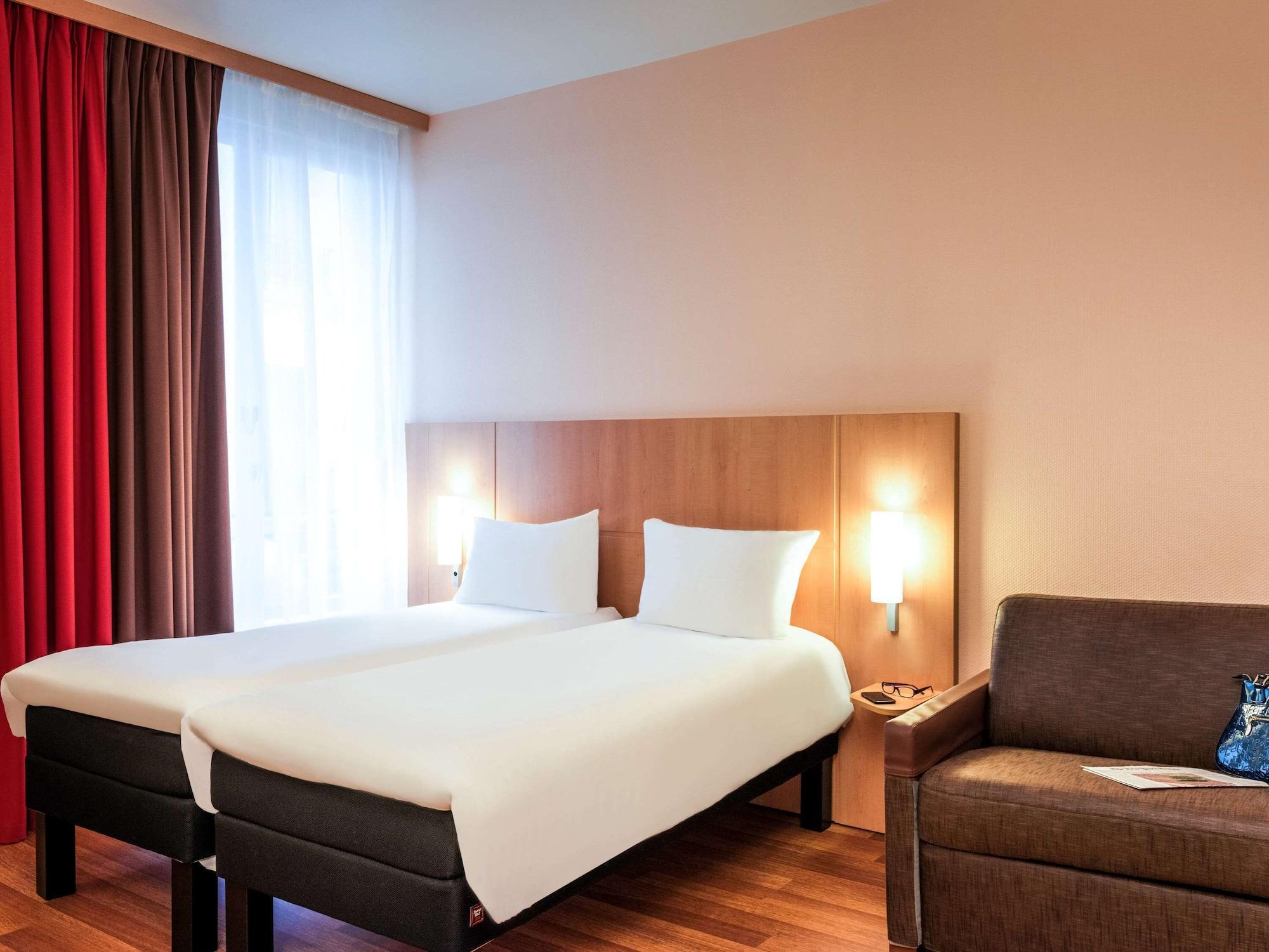 Hotel Mercure Butte Montmartre Basilique Parijs